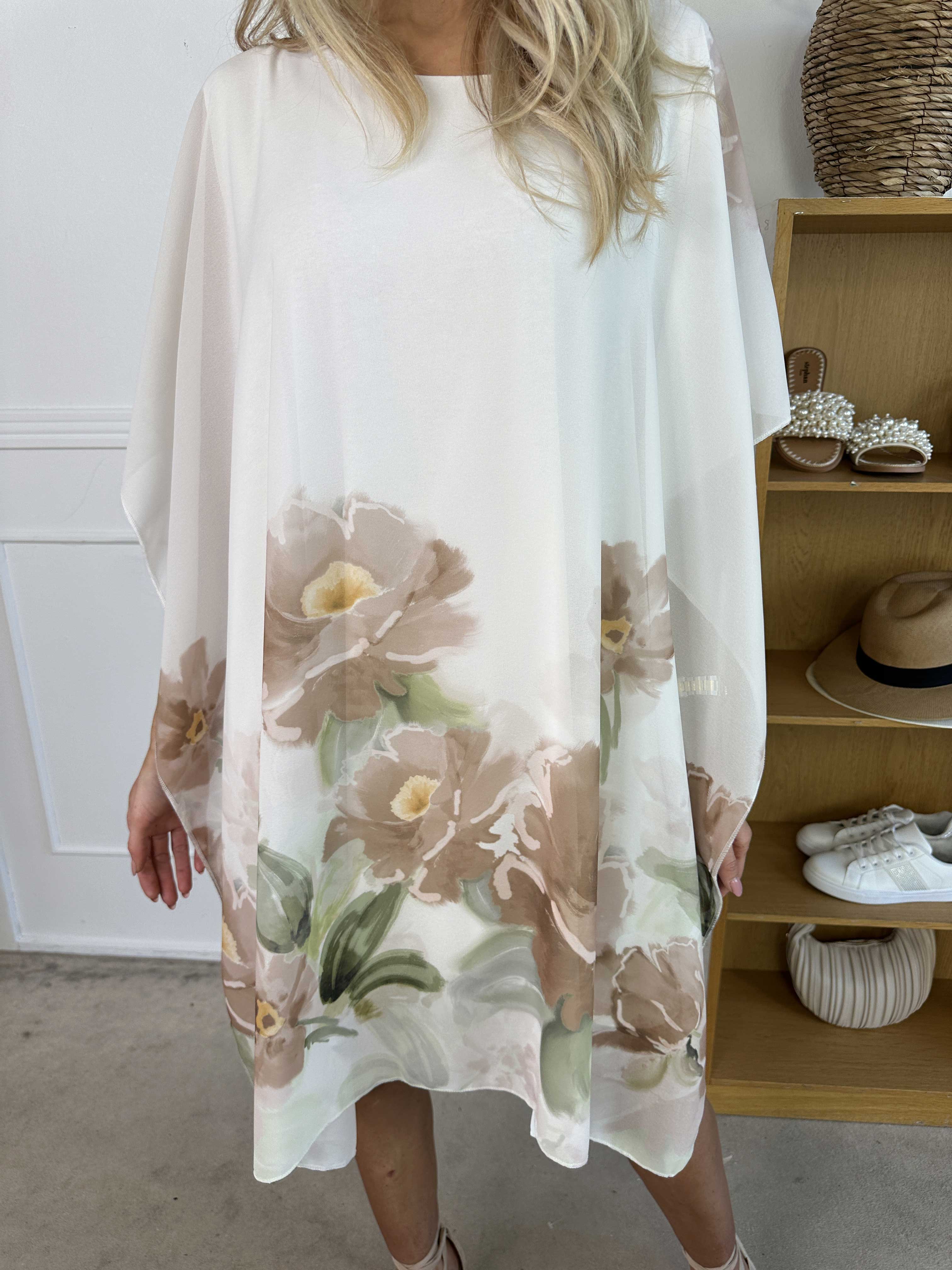 Mirabella - Tunikaklänning med chiffonglager och underkjol i viskos